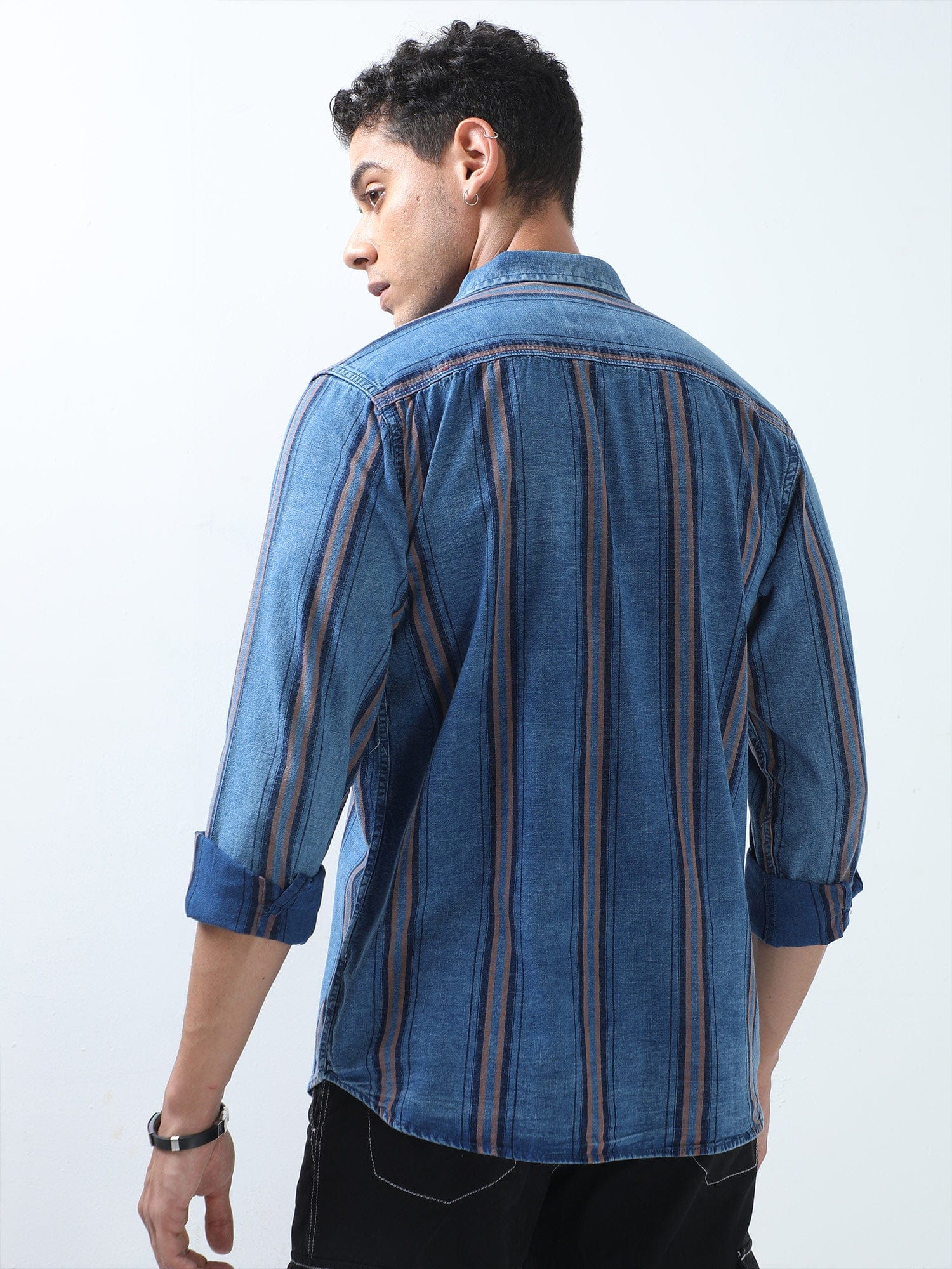 Long Sleeve Mens Denim Shirt, for Breathable, Technics : Attractive Pattern  at Rs 250 / Piece in Ballari